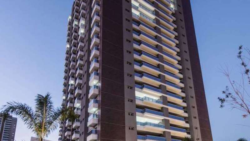 Apartamento de alto padrão - Über Corbusier Oportunidade de investimento!
Apartamento de alto padrão, aconchegante e amplo, com 227 m², no conceituado Edifício Über Corbusier, no Jardim Botânico, em Ribeirão Preto.
Sala espaçosa com